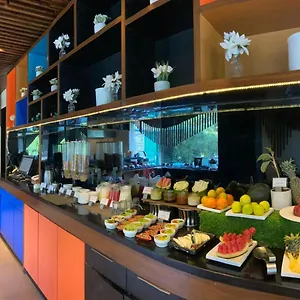 Golden Tulip Centre Gurgaon