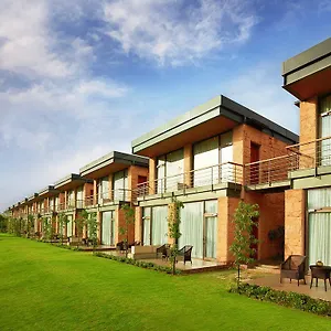 5* Курортный комплекс Taj Damdama & Spa, Gurugram